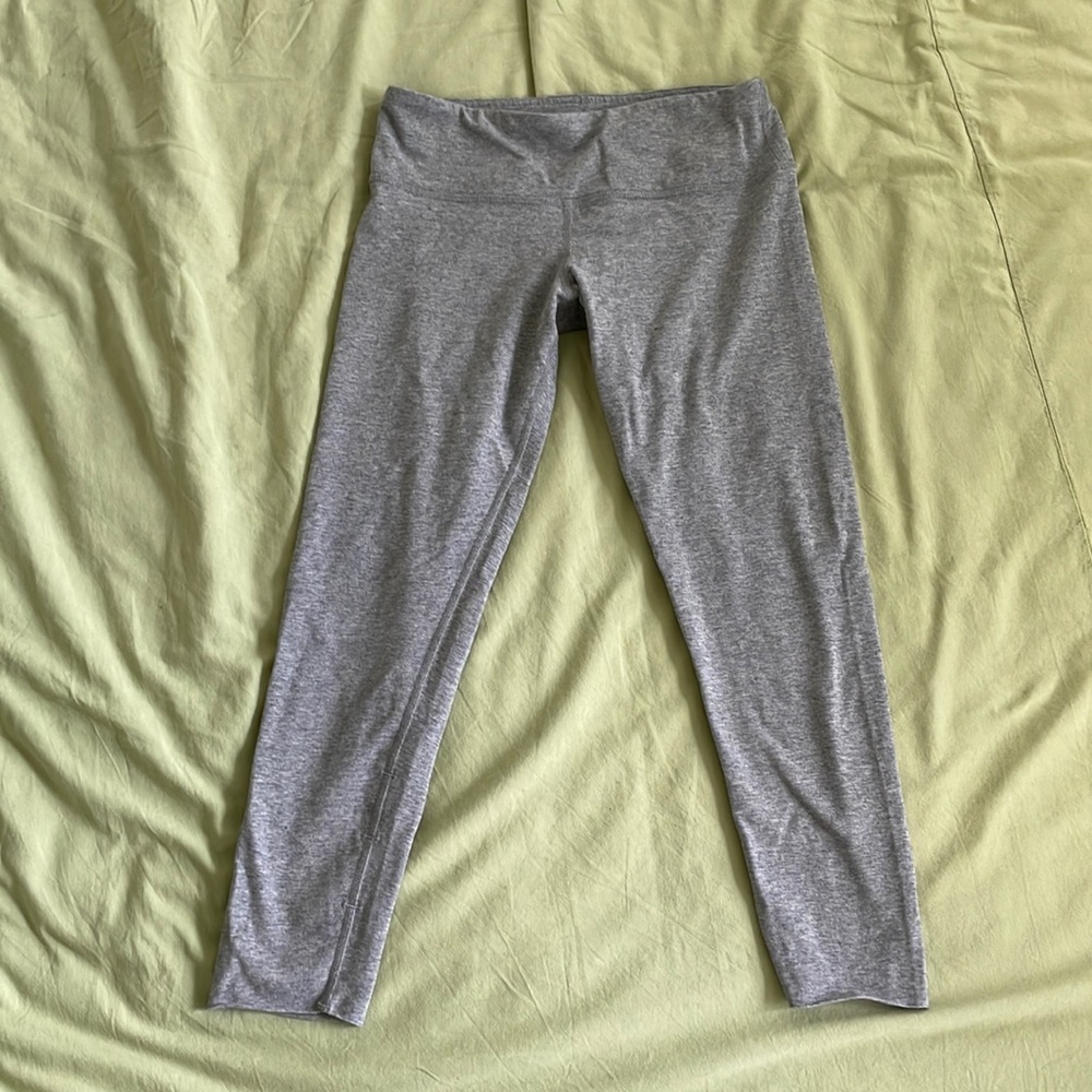 Lululemon Wunder Under Cropped Leggings
